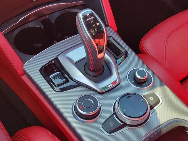 Used 2020 Alfa Romeo Stelvio Ti Sport w/ Quick Order Package 22S Sport AWD/4WD image 28