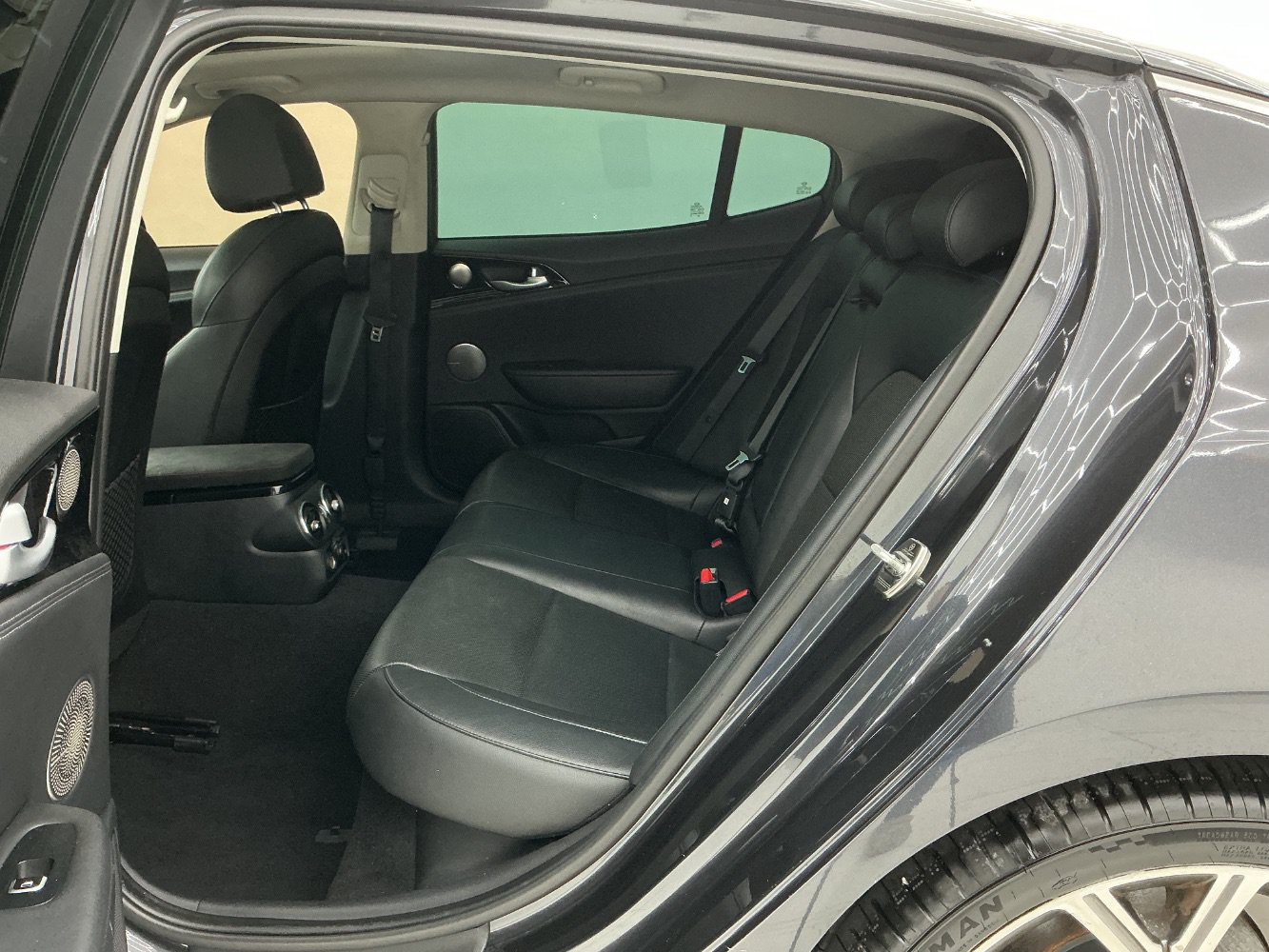 Used 2019 Kia Stinger Premium AWD/4WD image 20