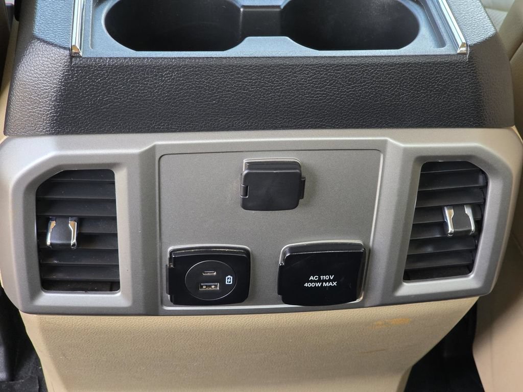 Used 2020 Ford F250 Lariat w/ Chrome Package AWD/4WD image 36