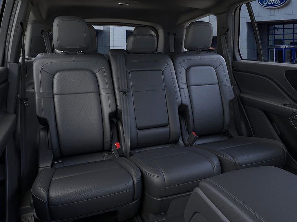 New 2026 Lincoln Aviator Reserve image 11