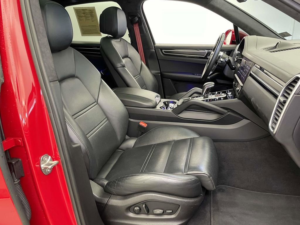 Certified 2023 Porsche Cayenne GTS AWD/4WD image 23