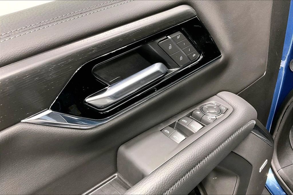 New 2026 GMC Yukon Denali w/ Sun & Power Step Package AWD/4WD image 19