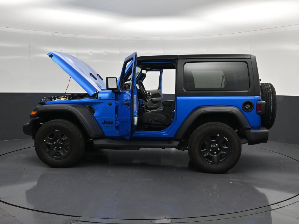 Used 2026 Jeep Wrangler Sport AWD/4WD image 36