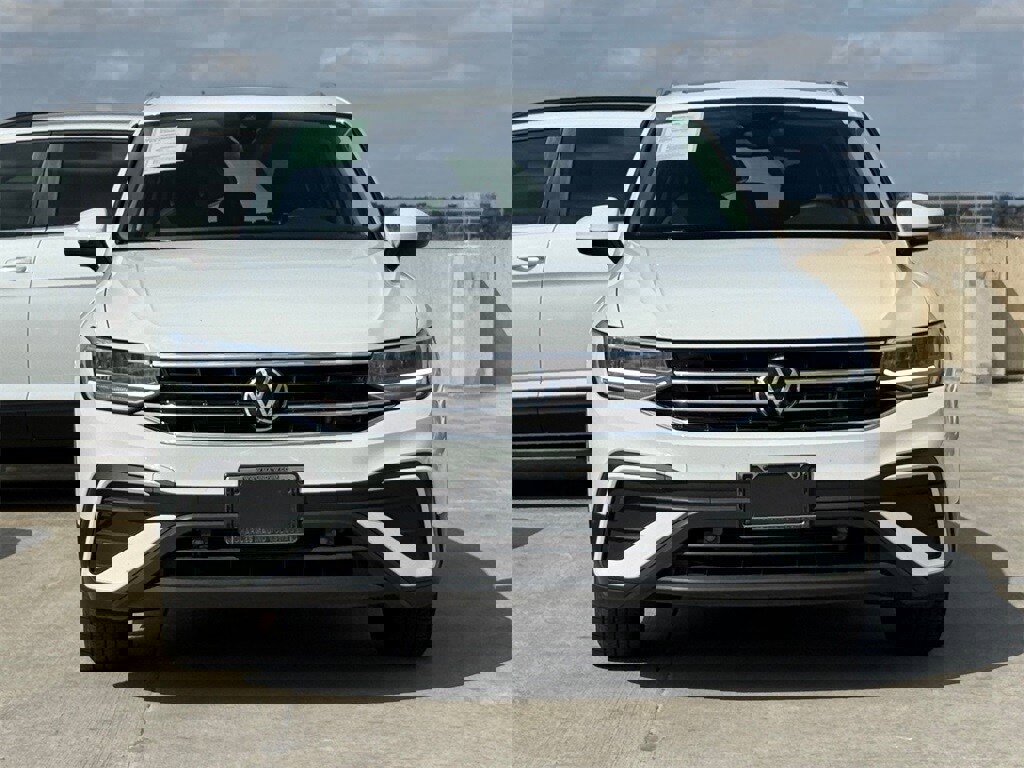 Used 2022 Volkswagen Tiguan SE image 7