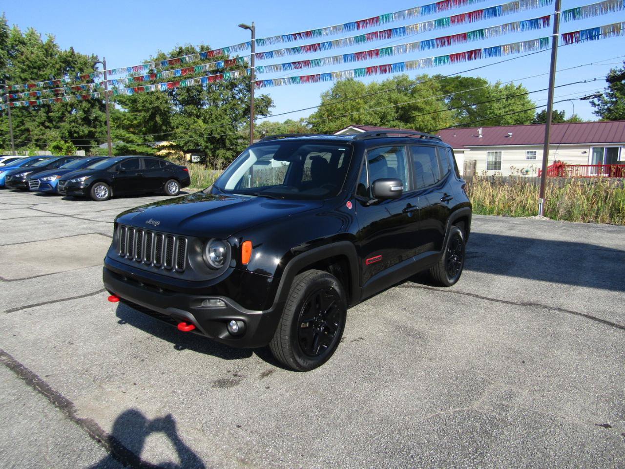 Used 2018 Jeep Renegade Trailhawk w/ UConnect 8.4 Nav Group AWD/4WD image 3