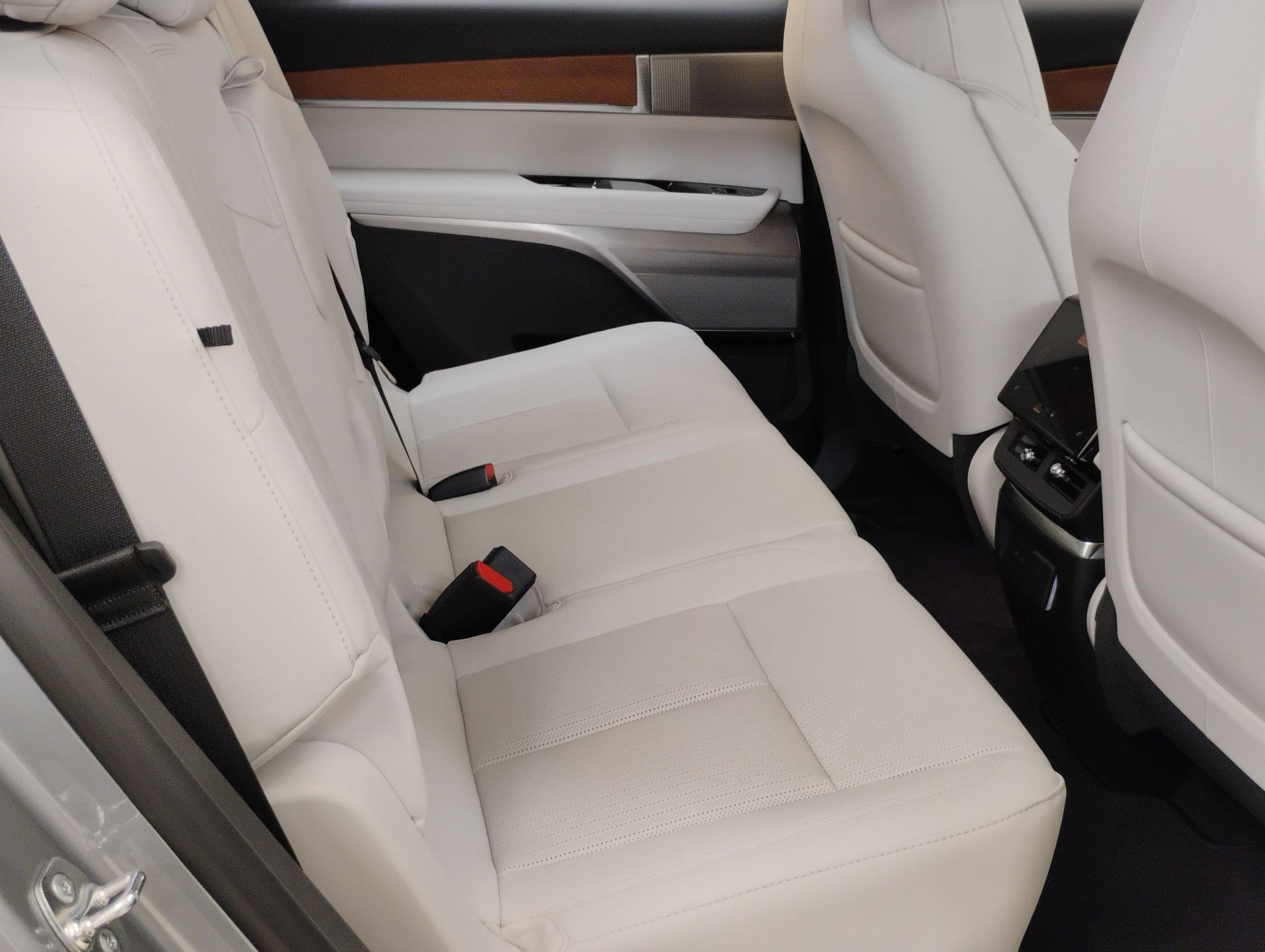 New 2026 Cadillac Vistiq Luxury image 26