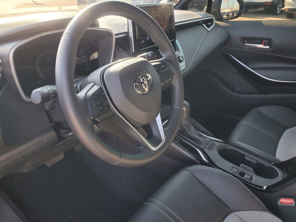 Used 2025 Toyota Corolla XSE image 15