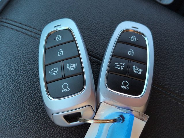 Certified 2024 Hyundai Tucson SEL w/ Convenience Package FWD image 30