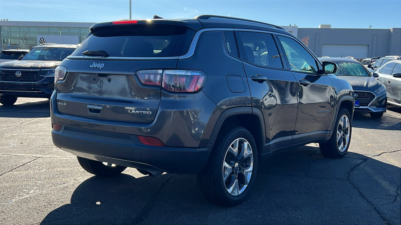Used 2019 Jeep Compass Limited w/ Safety & Security Group image 5