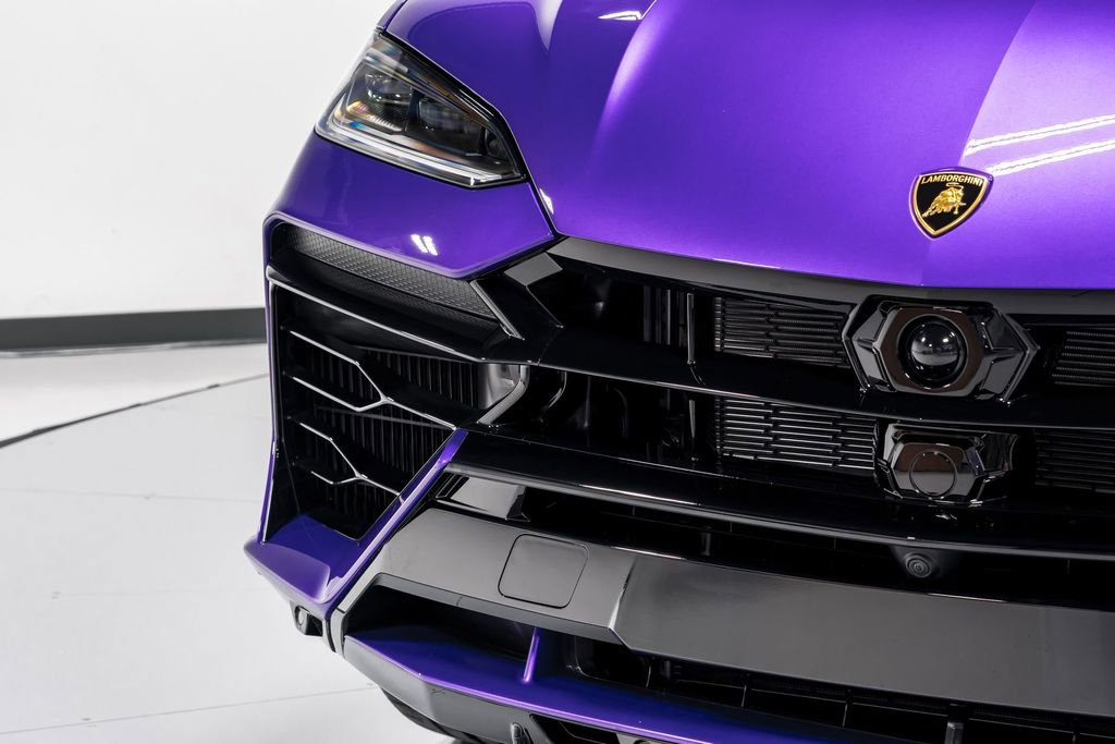 Used 2025 Lamborghini Urus SE image 46