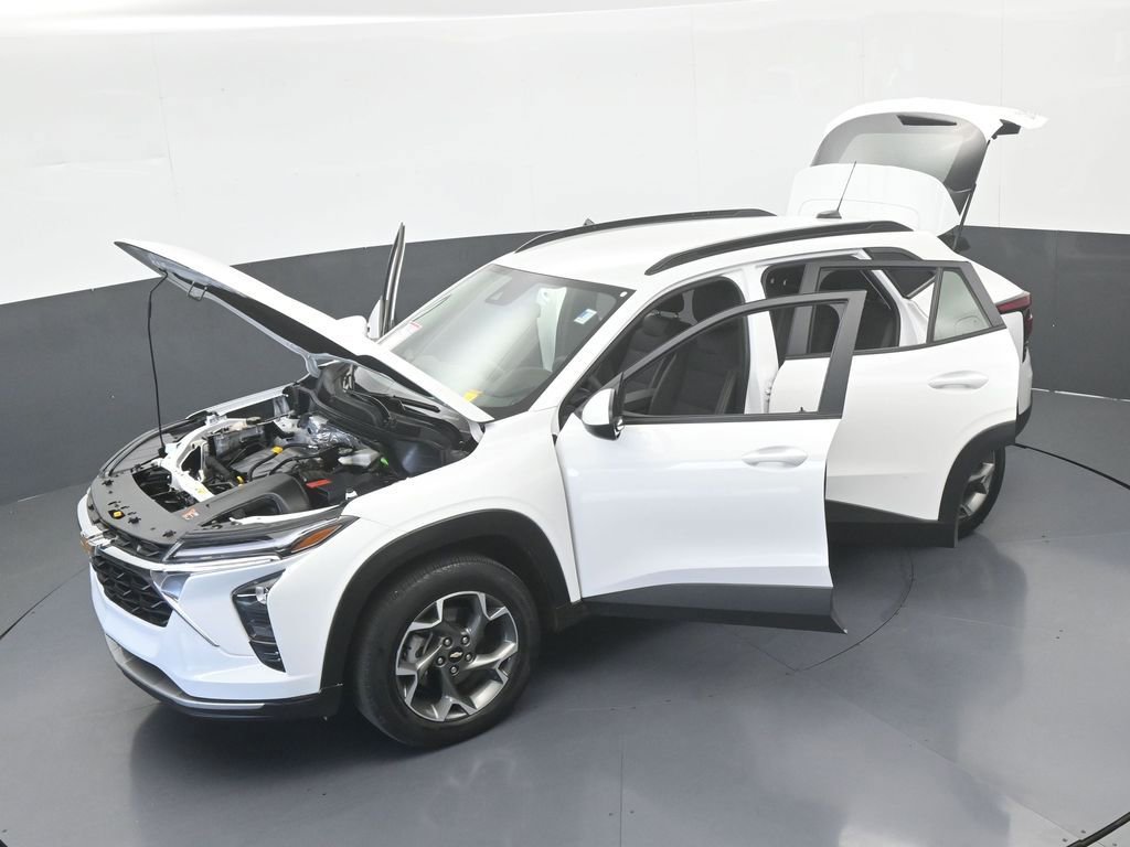 Used 2024 Chevrolet Trax LT FWD image 59