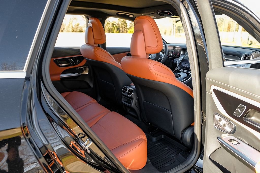 Used 2023 Mercedes-Benz GLC 300 GLC 300 image 40