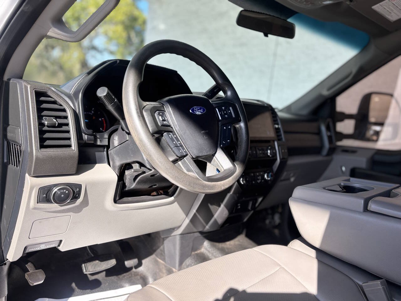 Used 2019 Ford F250 XL w/ Power Equipment Group AWD/4WD image 13
