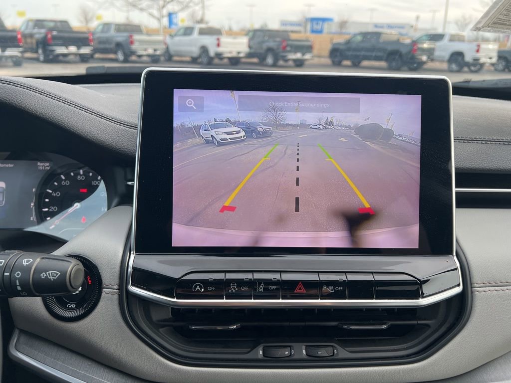 Used 2025 Jeep Compass Limited image 19