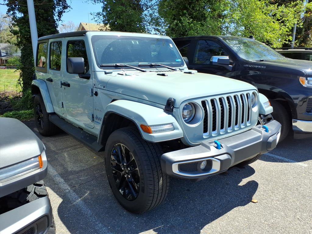 Used 2023 Jeep Wrangler Sahara image 1