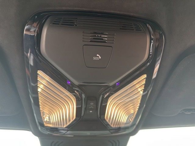 Used 2022 BMW X5 xDrive45e w/ M Sport Package AWD/4WD image 11