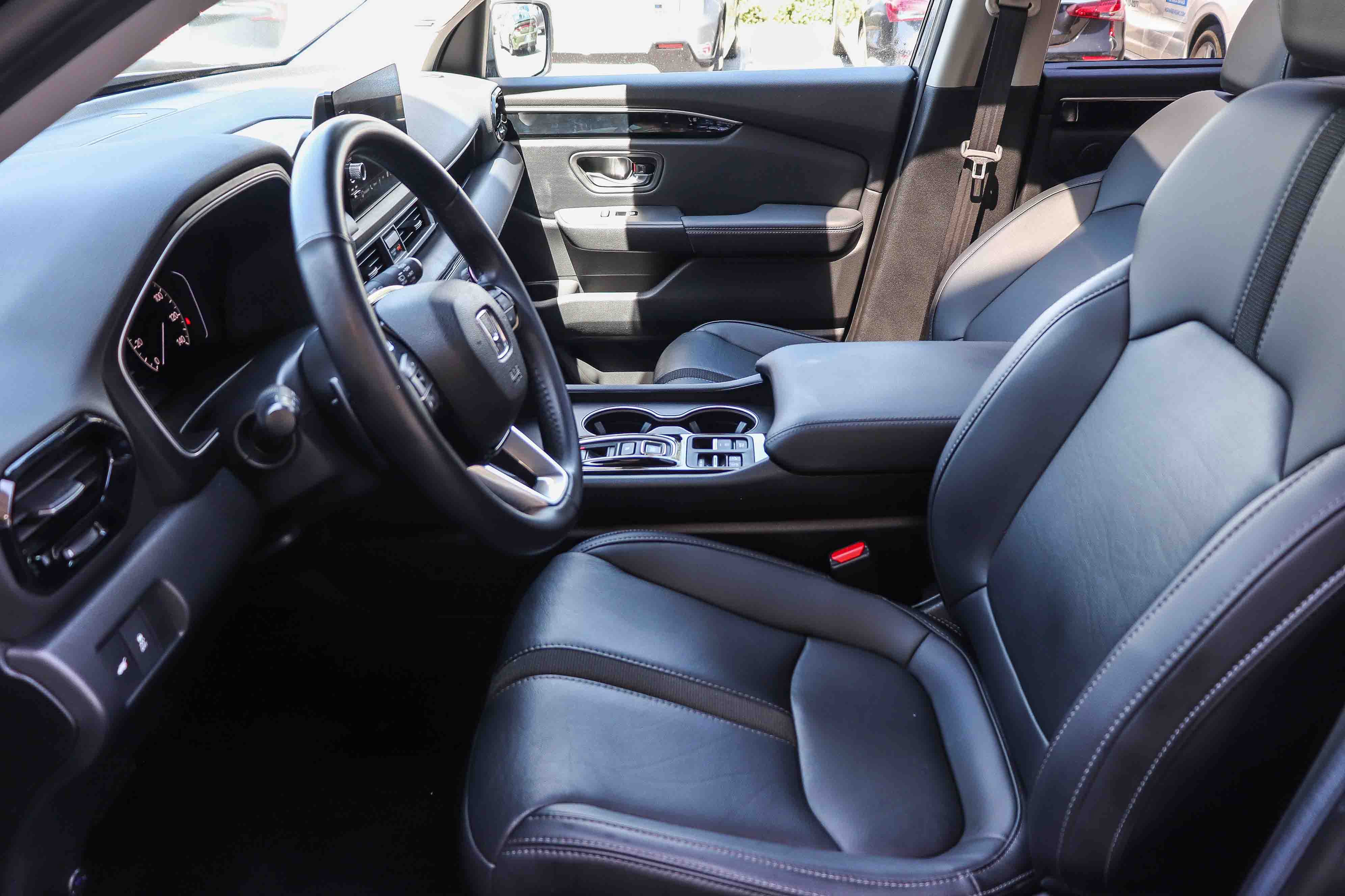 Used 2025 Honda Pilot Touring image 23