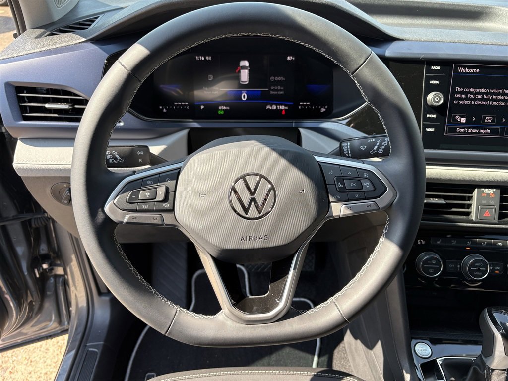 Used 2024 Volkswagen Taos SE image 14