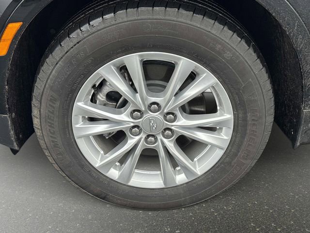 New 2025 Cadillac XT5 Luxury image 9