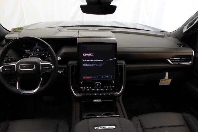 New 2026 GMC Yukon Denali w/ Advanced Technology Package AWD/4WD image 24