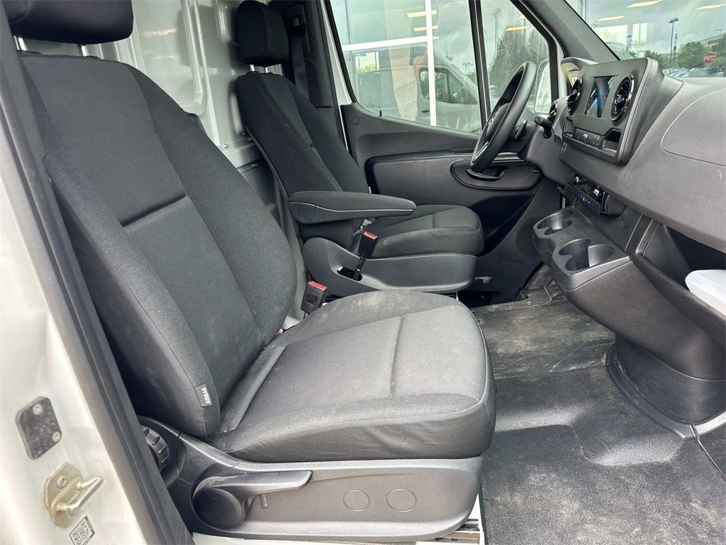 Used 2022 Mercedes-Benz Sprinter 3500 image 15