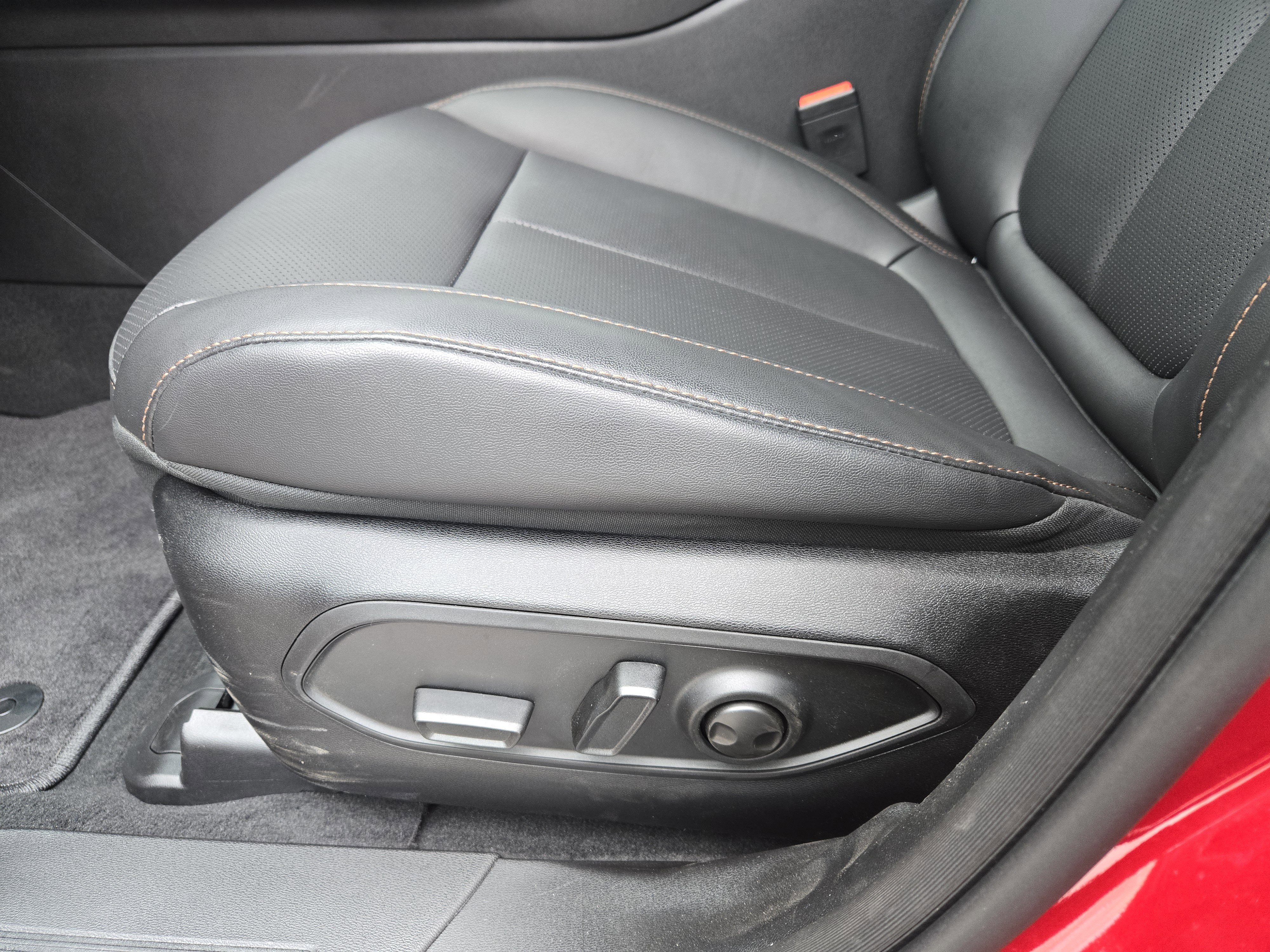 New 2026 Jeep Cherokee Limited image 19