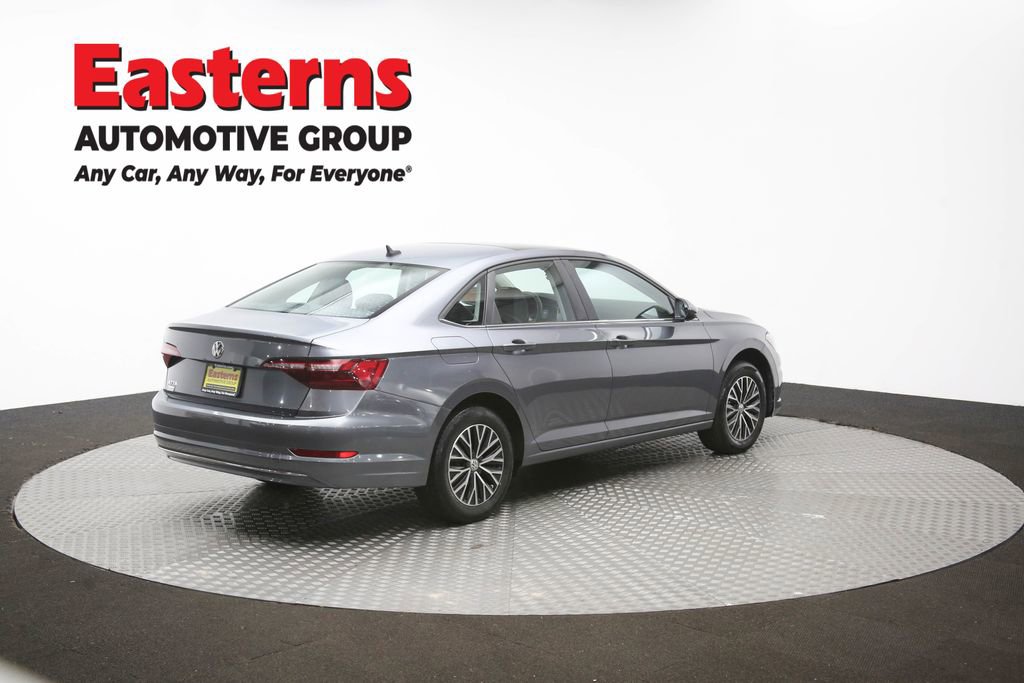 Used 2020 Volkswagen Jetta SE w/ SE Cold Weather Package image 43