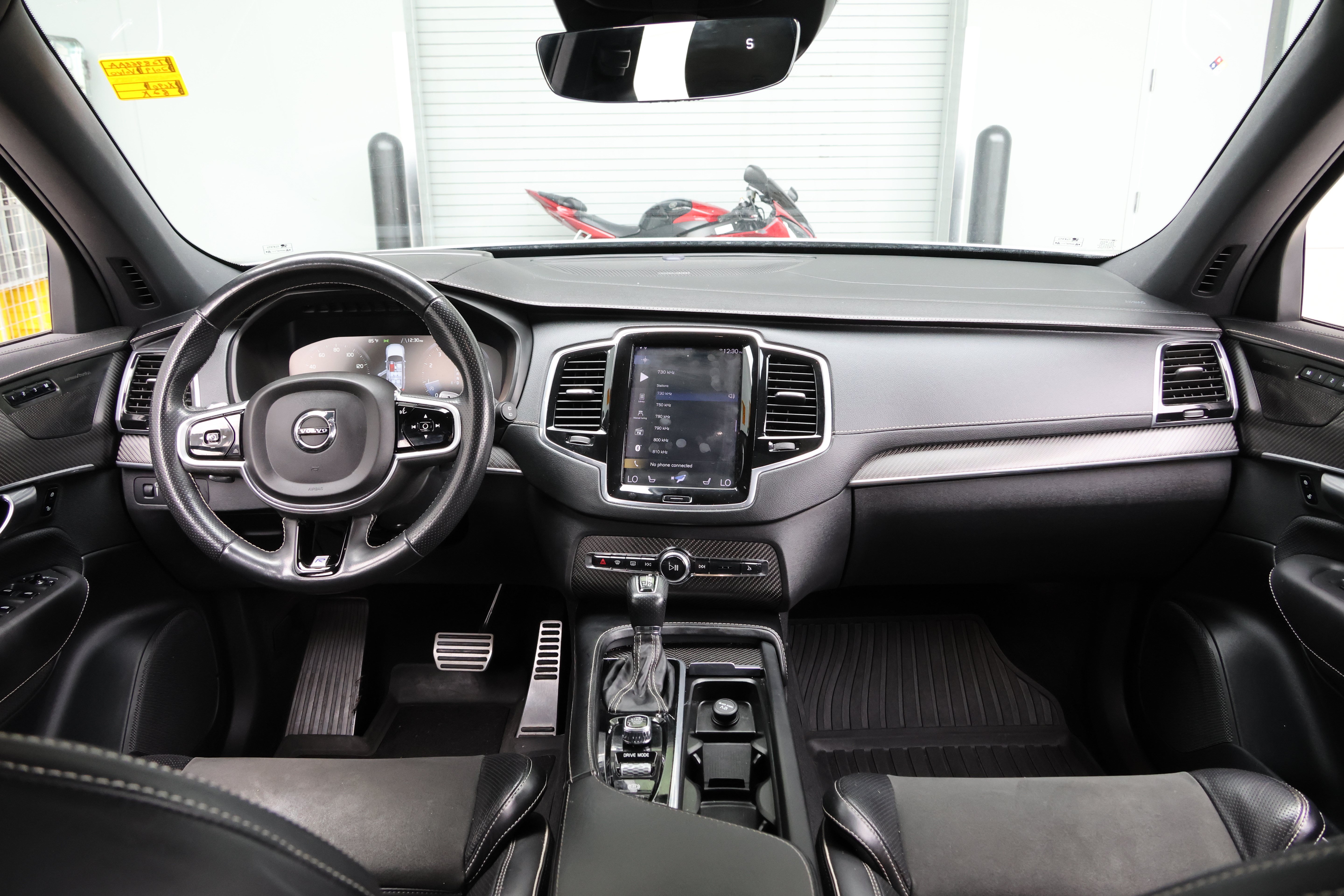 Used 2019 Volvo XC90 T6 R-Design w/ Advanced Package AWD/4WD image 16