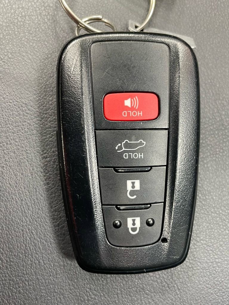 Used 2023 Toyota RAV4 XSE image 28