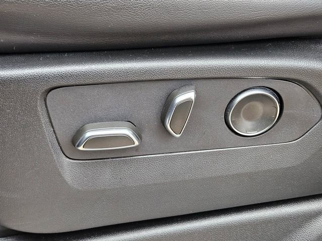 Certified 2024 Cadillac Escalade Premium Luxury image 27