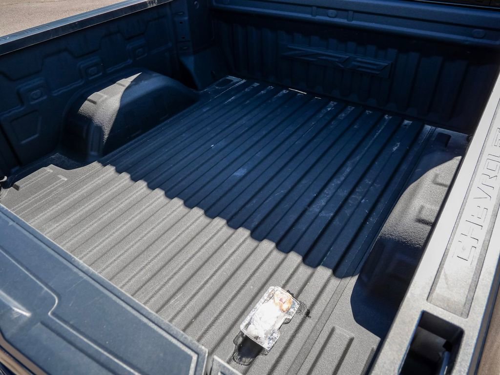 Used 2024 Chevrolet Silverado 1500 ZR2 w/ Technology Package image 12
