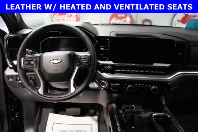 Used 2025 Chevrolet Silverado 1500 High Country w/ Technology Package image 2