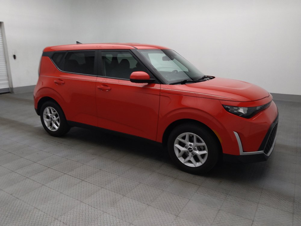 Used 2024 Kia Soul LX w/ Option Group 015 FWD image 11