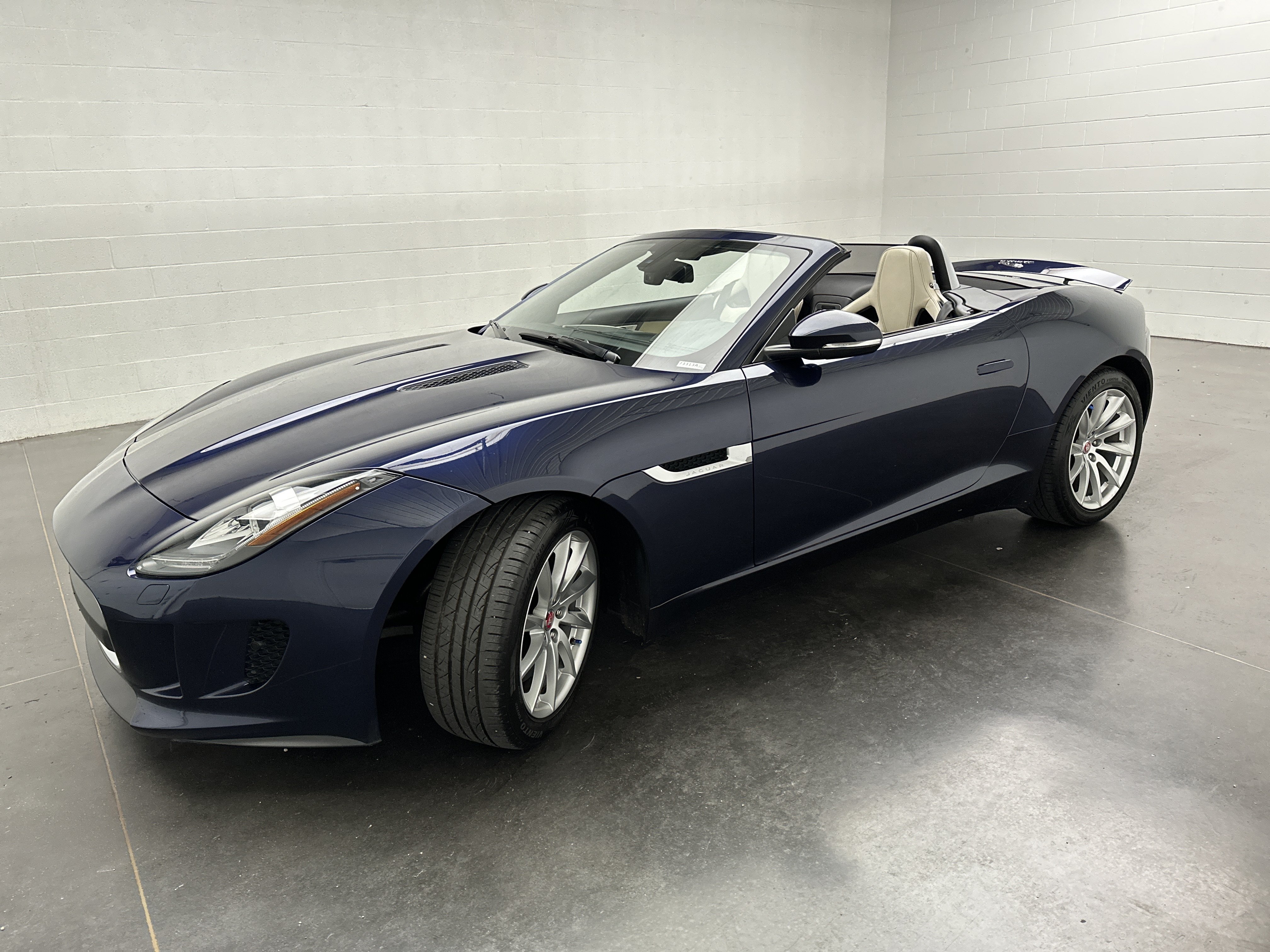 Used 2016 Jaguar F-TYPE Convertible RWD image 42