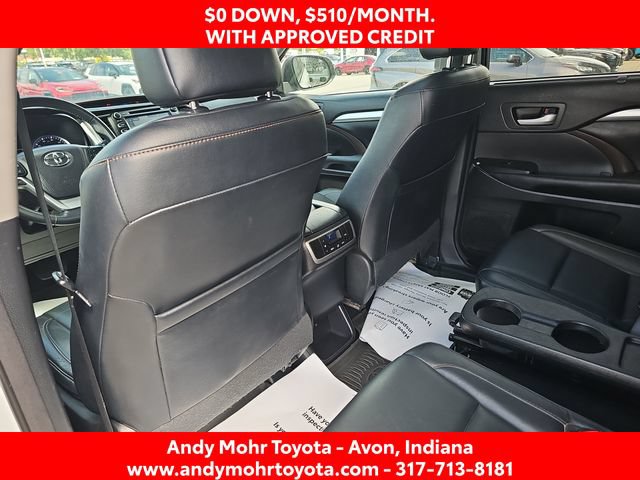 Used 2017 Toyota Highlander XLE AWD/4WD image 31