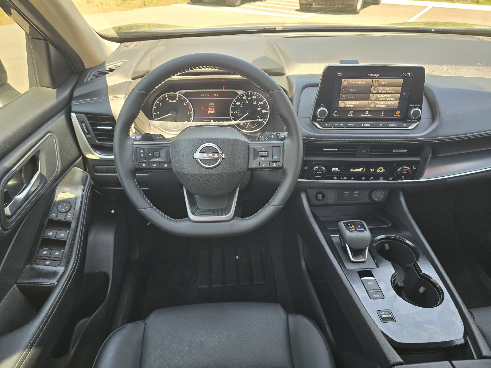 Certified 2025 Nissan Rogue SV w/ SV Premium Package FWD image 13
