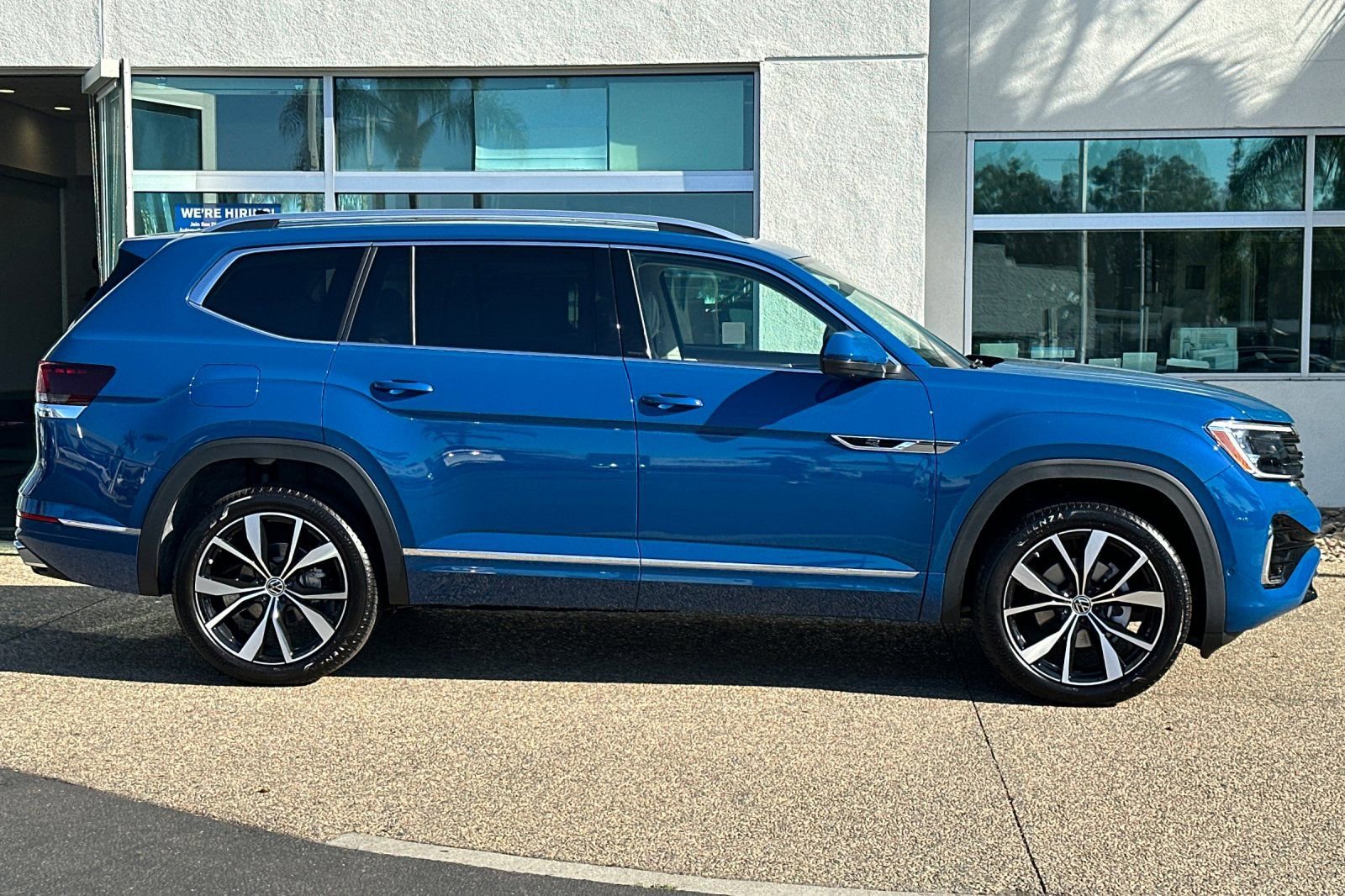 New 2026 Volkswagen Atlas SEL Premium R-Line image 3