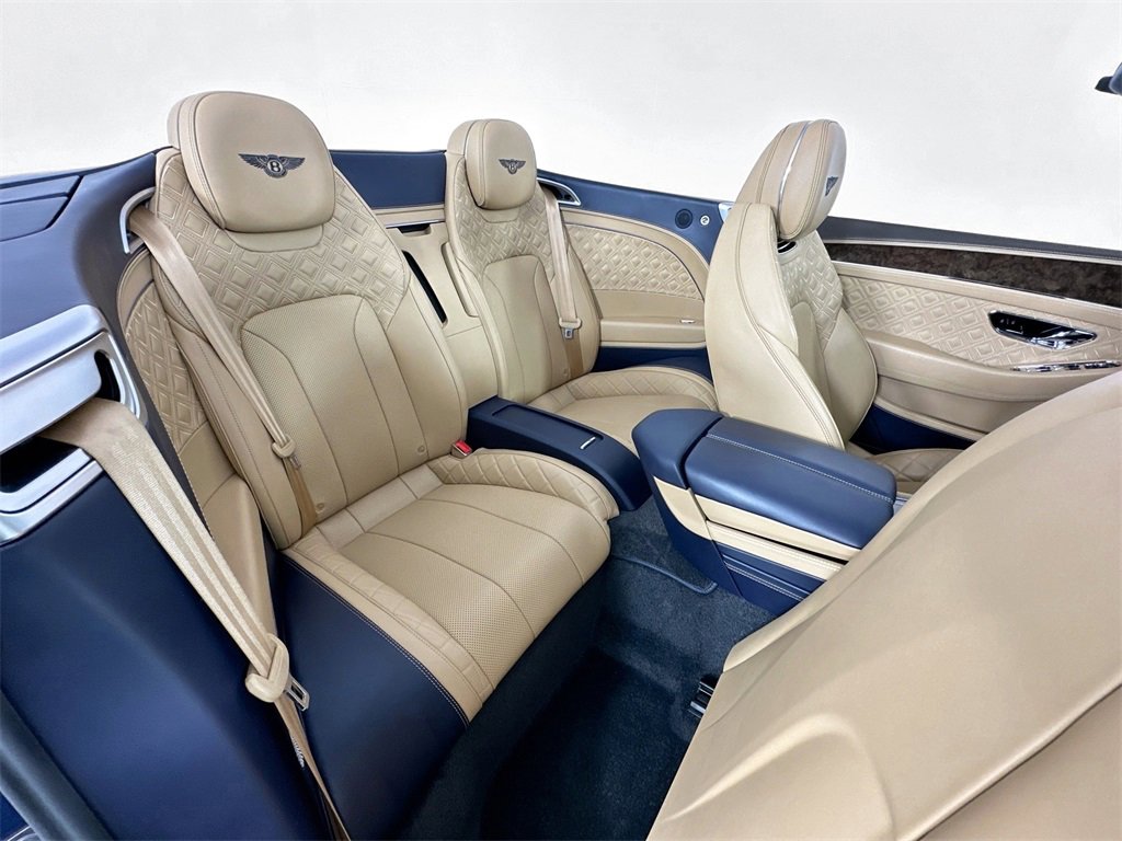 Used 2022 Bentley Continental GT image 27