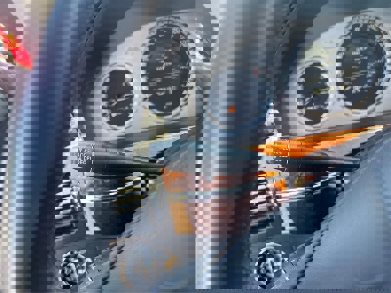 Used 2011 Mercedes-Benz GLK 350 4MATIC image 57