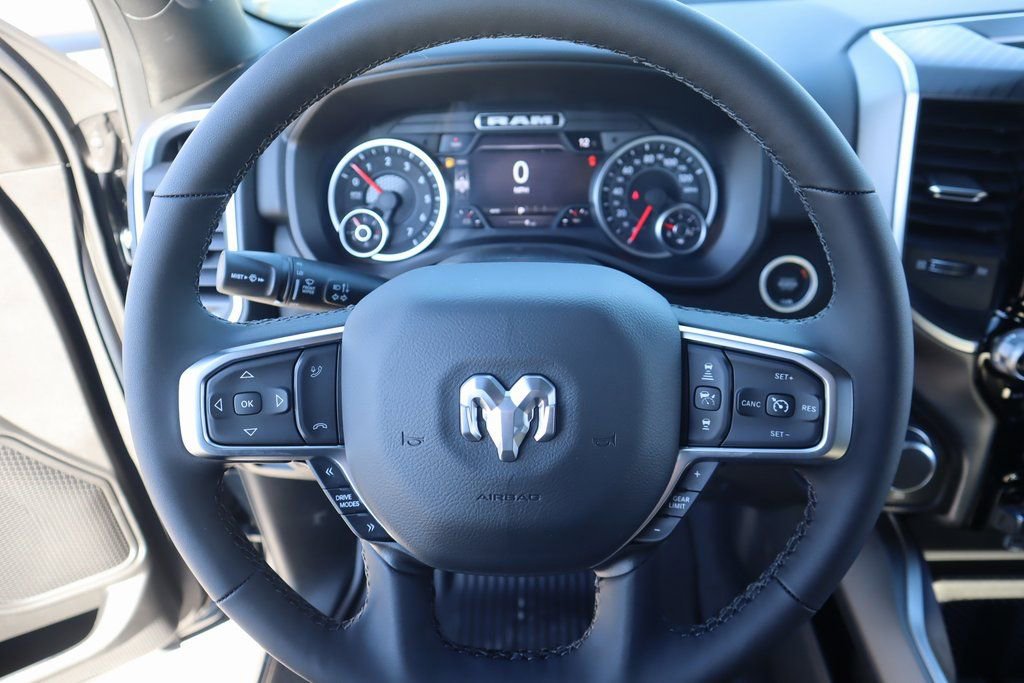New 2026 RAM 1500 4x4 Crew Cab image 3