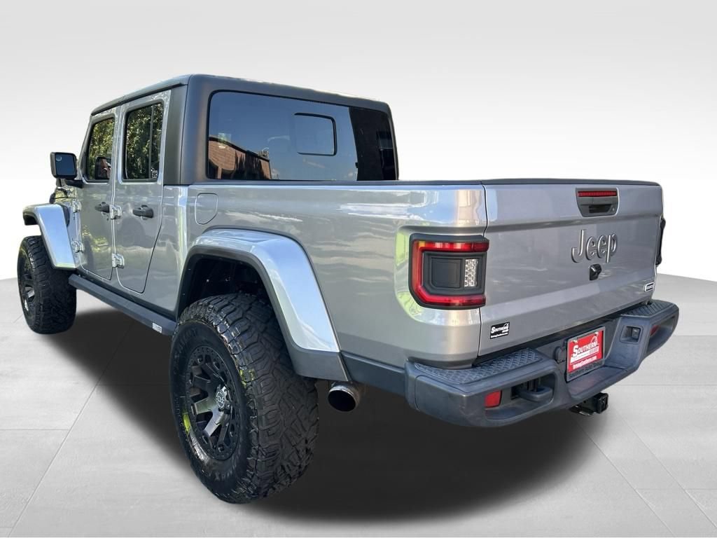 Used 2020 Jeep Gladiator Overland AWD/4WD image 3
