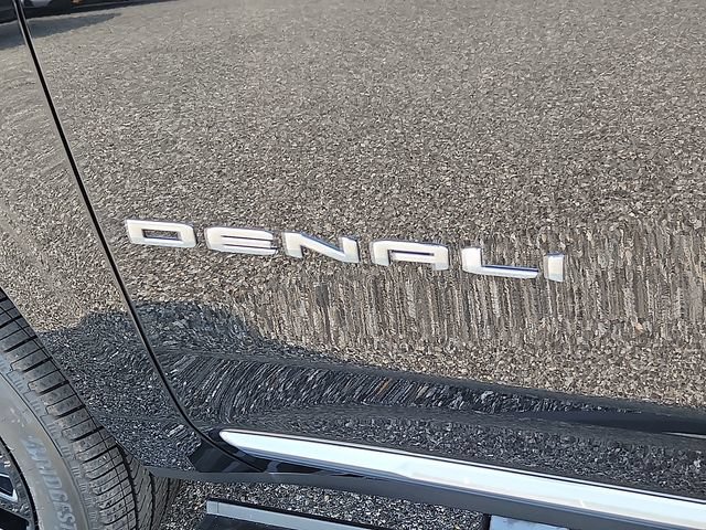 New 2026 GMC Yukon XL Denali w/ Denali Reserve Package AWD/4WD image 19