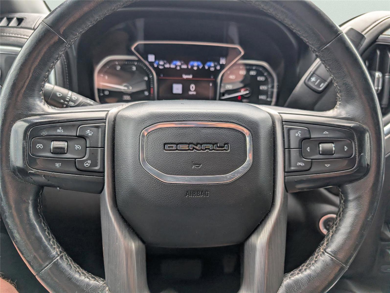 Used 2020 GMC Sierra 2500 Denali w/ Denali Ultimate Package image 23