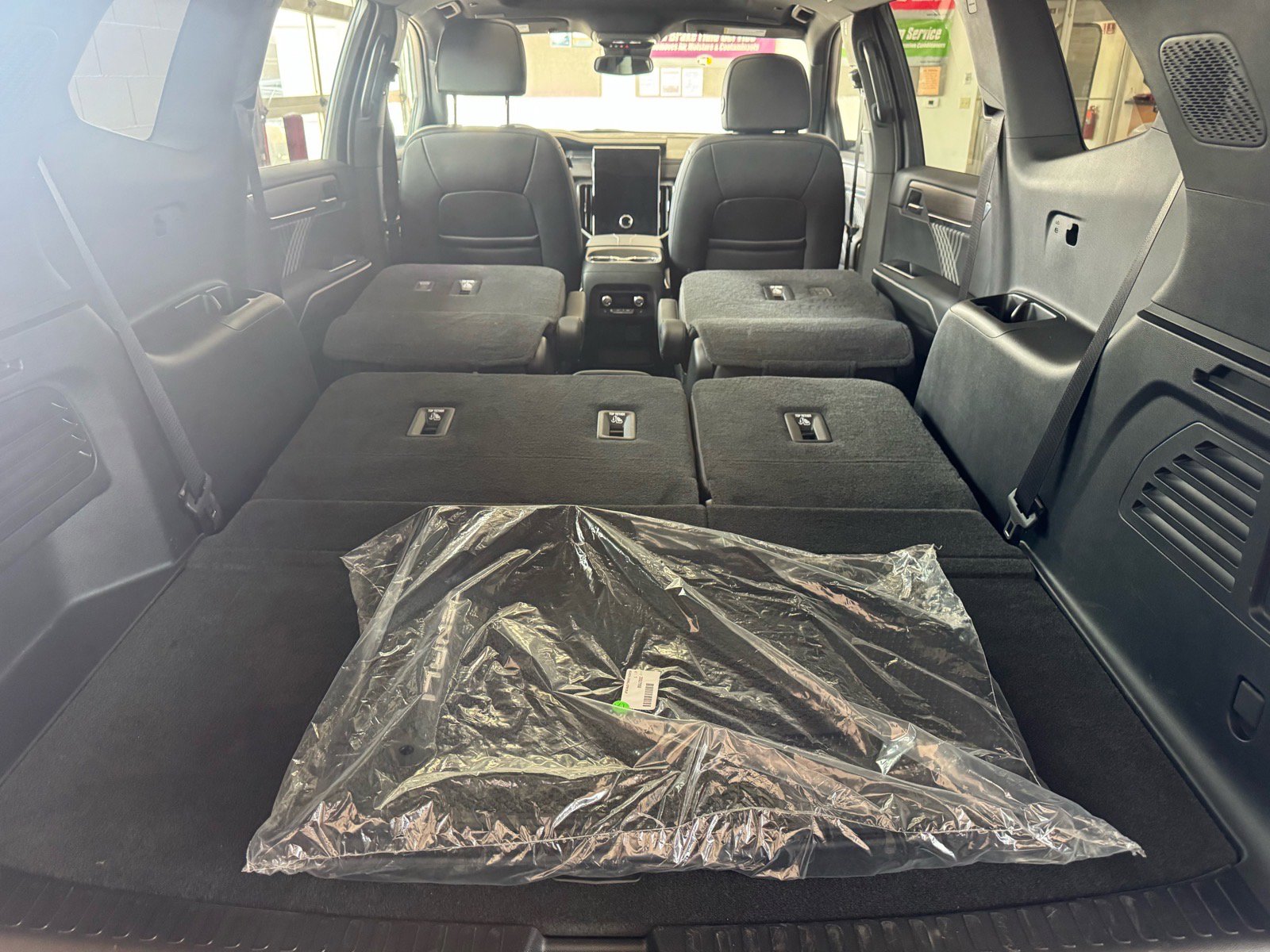 Certified 2024 GMC Acadia Denali w/ LPO, Floor Liner Package AWD/4WD image 10
