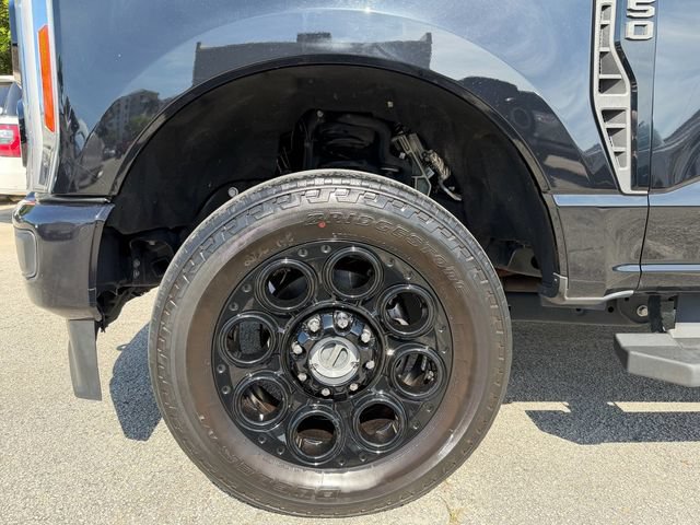 Used 2023 Ford F250 XLT w/ Black Appearance Package AWD/4WD image 11