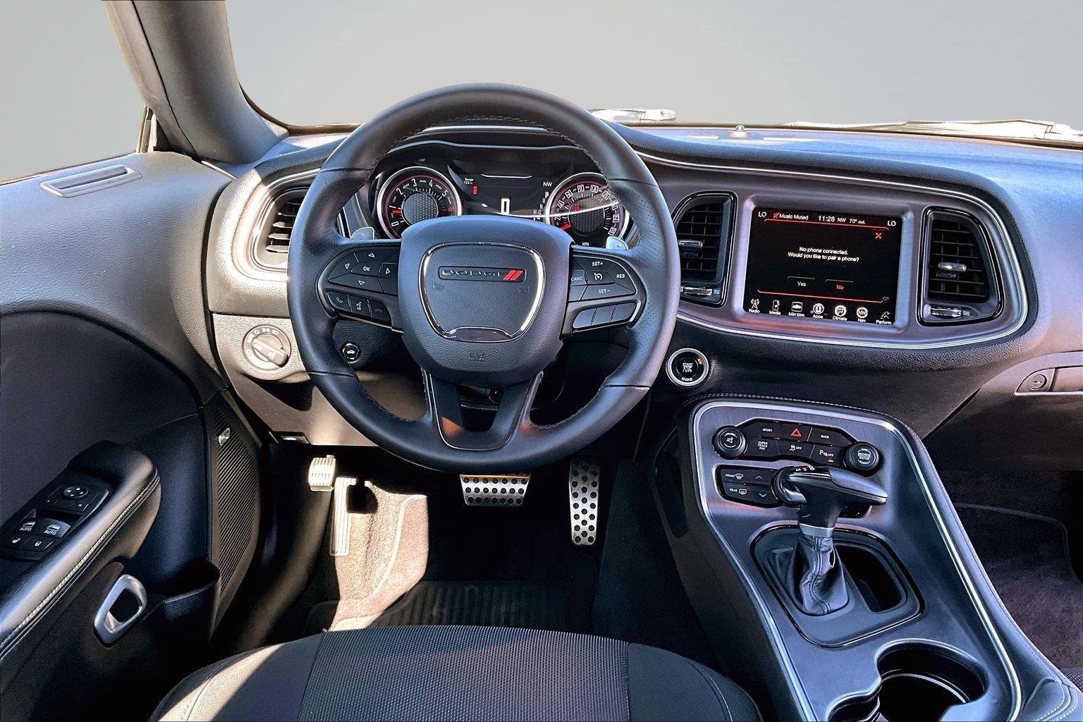 Used 2016 Dodge Challenger R/T Scat Pack RWD image 6