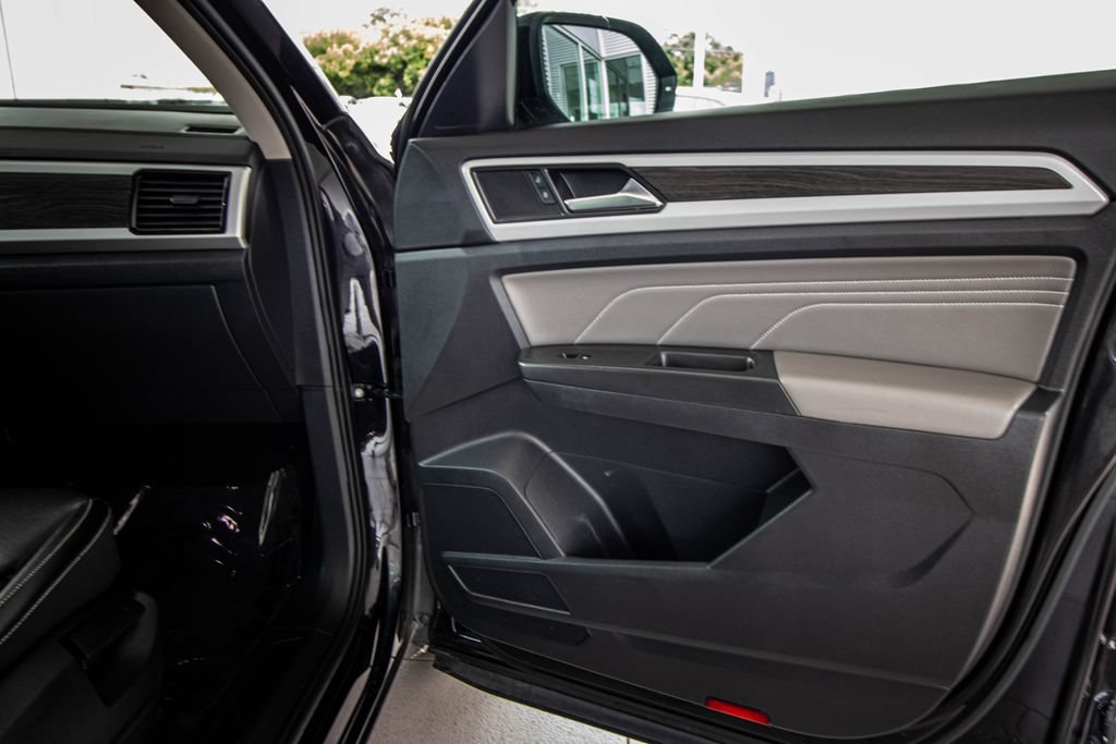 Certified 2023 Volkswagen Atlas SE FWD image 19