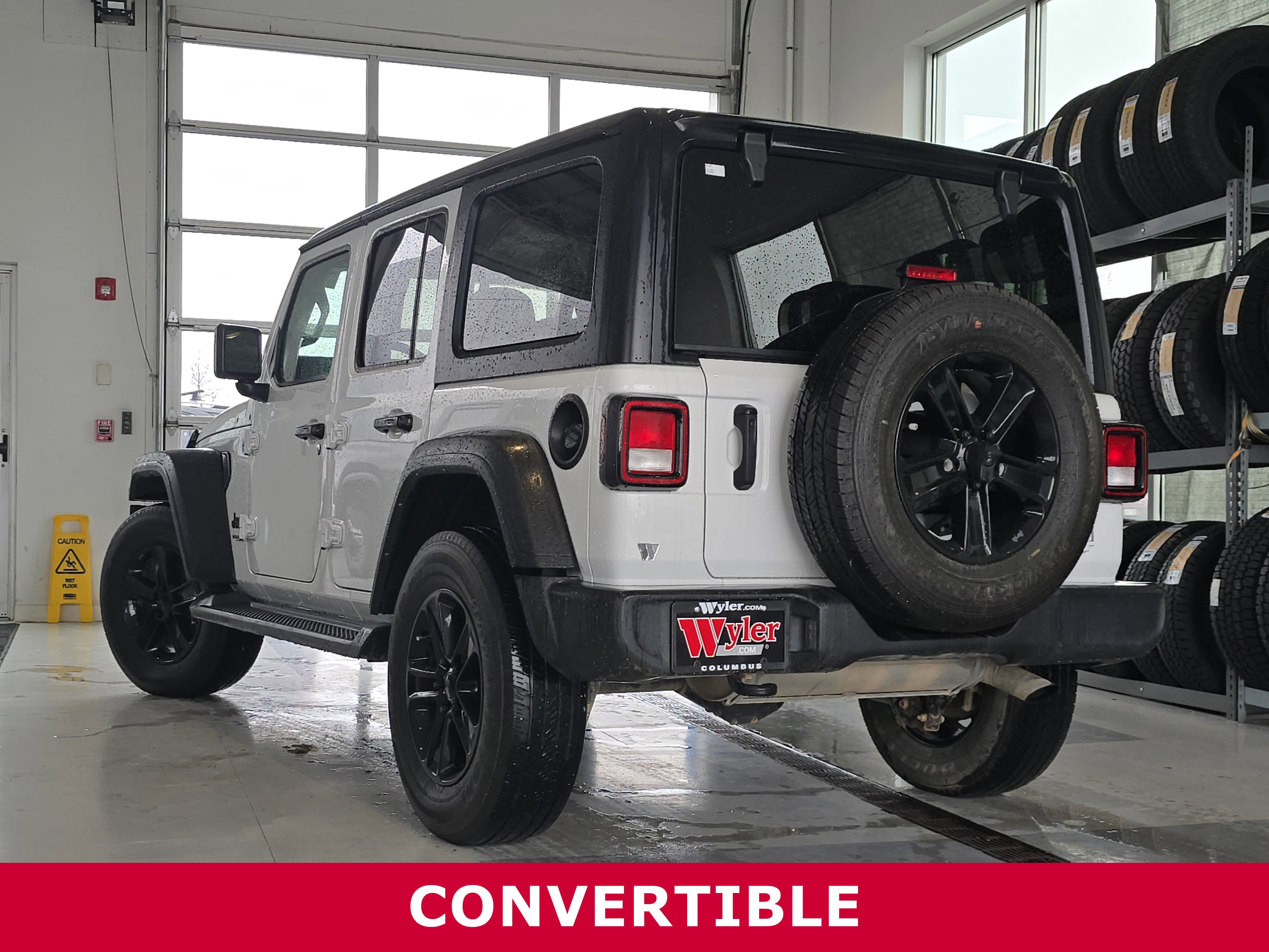 Used 2022 Jeep Wrangler Unlimited Sport image 14