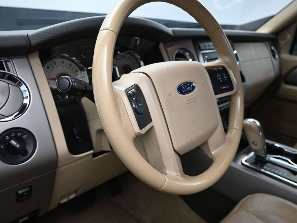 Used 2012 Ford Expedition XLT RWD image 12