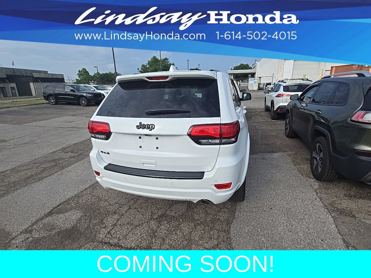 Used 2018 Jeep Grand Cherokee Altitude AWD/4WD image 3